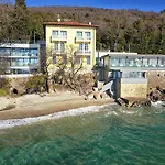 Boutique Mali Raj Szálloda 4*