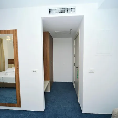 Boutique Mali Raj 4*